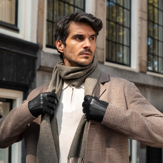 Jake (black) - sheepskin gloves with warm fleece lining & touchscreen feature  - Schwartz & von Halen - US - 8
