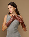Rosemary Mid-forearm (marron châtaigne) - Gants pour femme en cuir d’agneau avec doublure en soie & fonction tactile